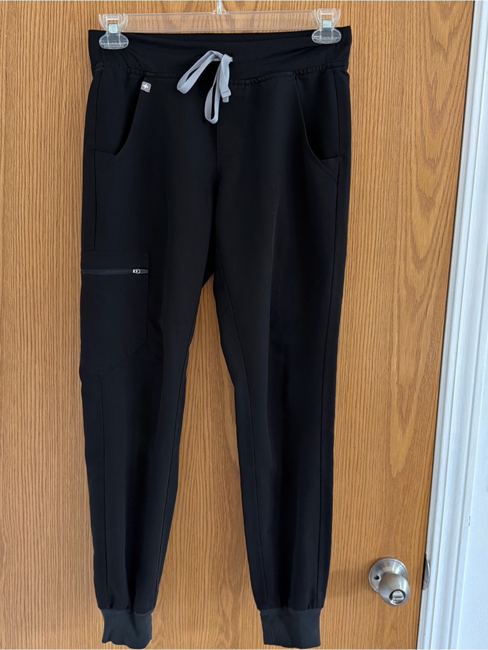 FIGS Womens XS Zamora Scrub Joggers Black Technical Collection Medical W18SW2005